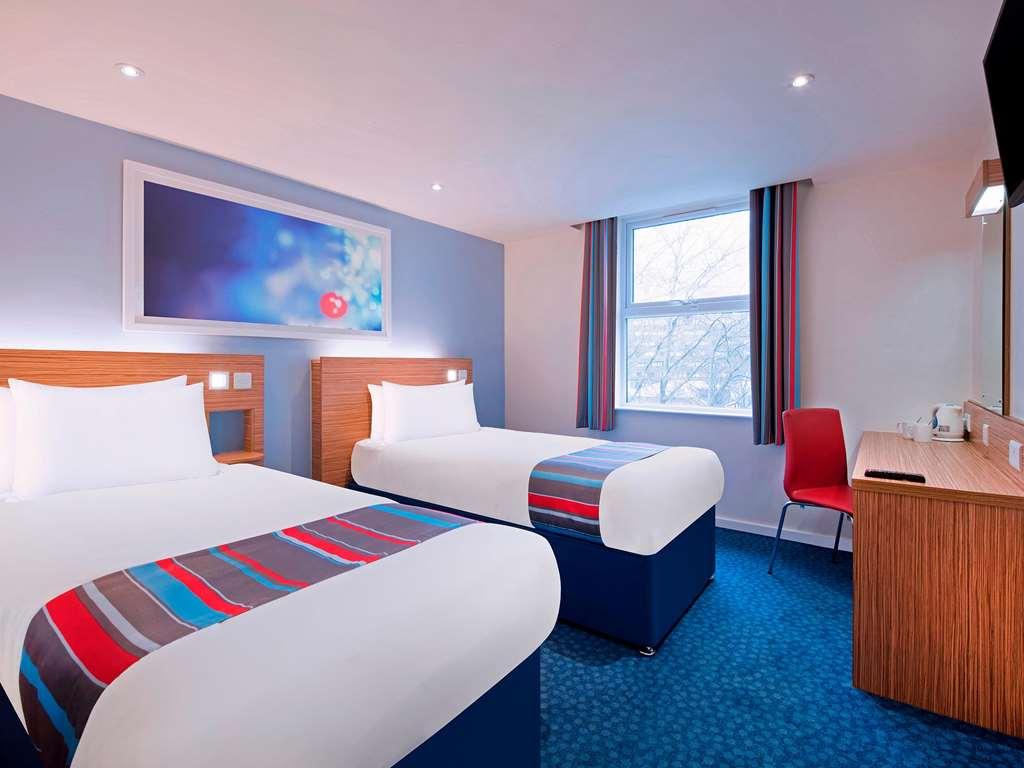Travelodge Cameron Toll Hotel Edinburgh Phòng bức ảnh